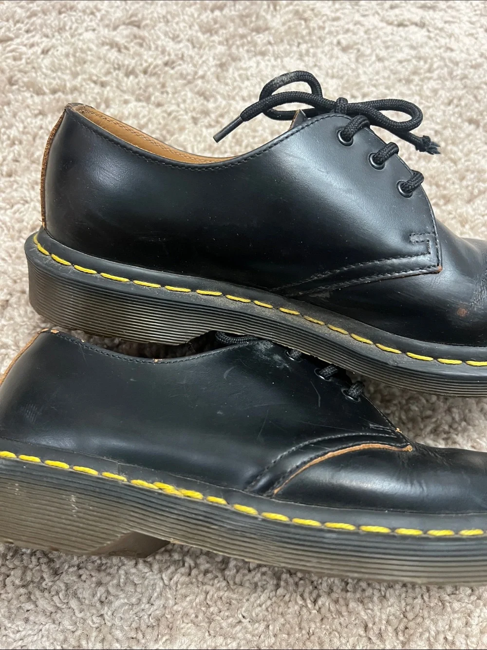 Men's Black Leather Lace-Up Shoes with Yellow Stitching Sz 6